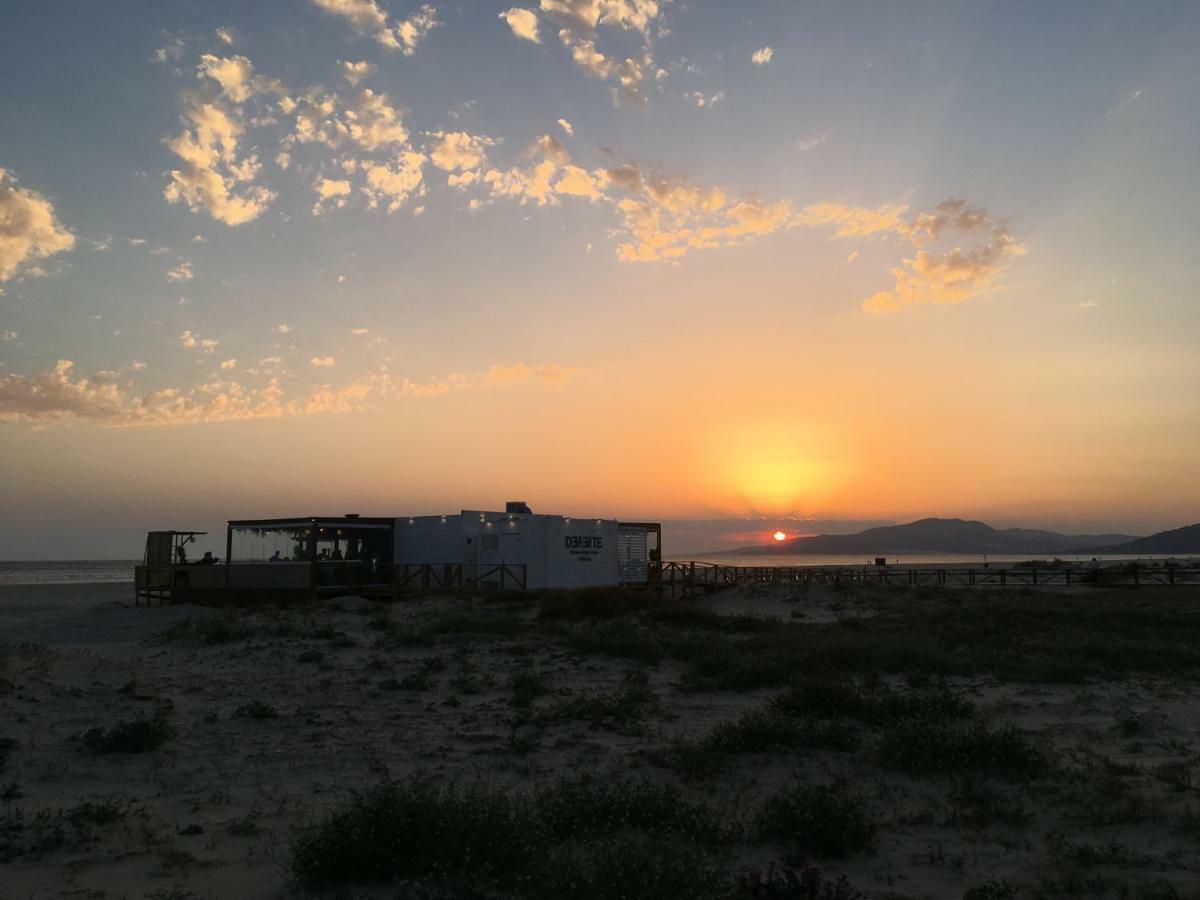 Beach Apartment Garden And Wifi タリファ エクステリア 写真